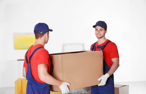 Moving truck service for homes and flats in Alperton