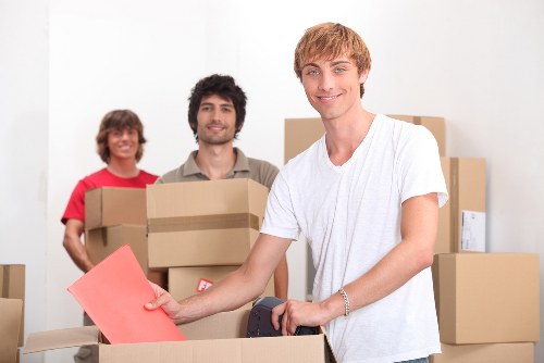 Accepted card and PayPal methods for Man With Van Alperton